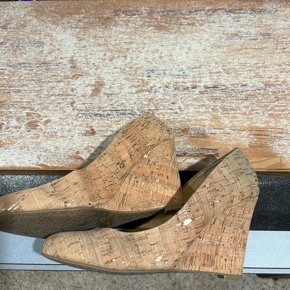 C wonder cork wedges. - Picture 3 of 4